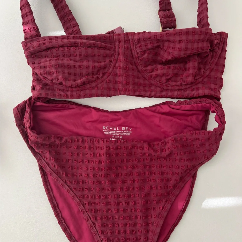 Revel Rey Bikini, balconette top & classic bottom - Picture 1 of 9